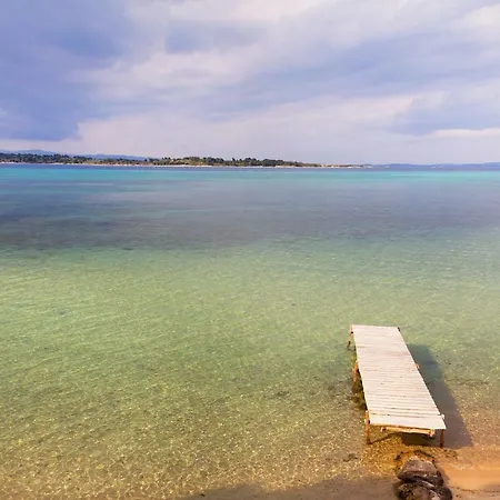 Private Seafront House In With Amazing View Of Diaporos Island *