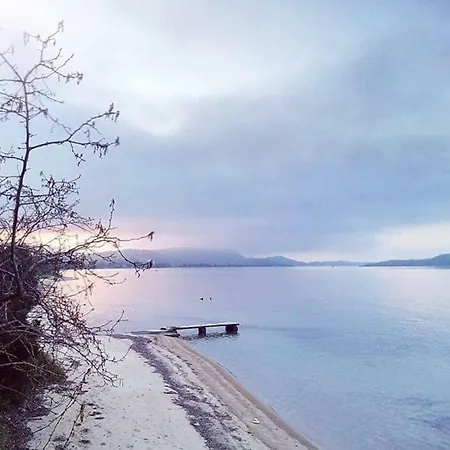 Private Seafront House In With Amazing View Of Diaporos Island *