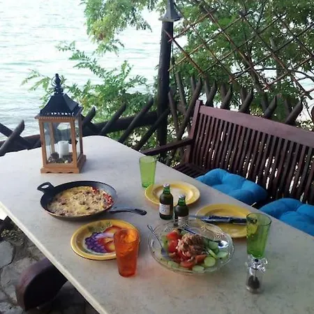Private Seafront House In With Amazing View Of Diaporos Island *