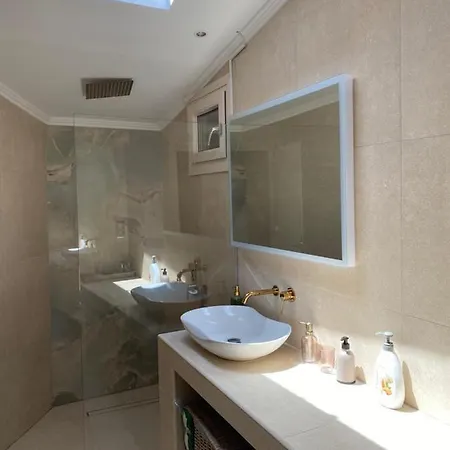 Private Seafront House In With Amazing View Of Diaporos Island * Vourvourou